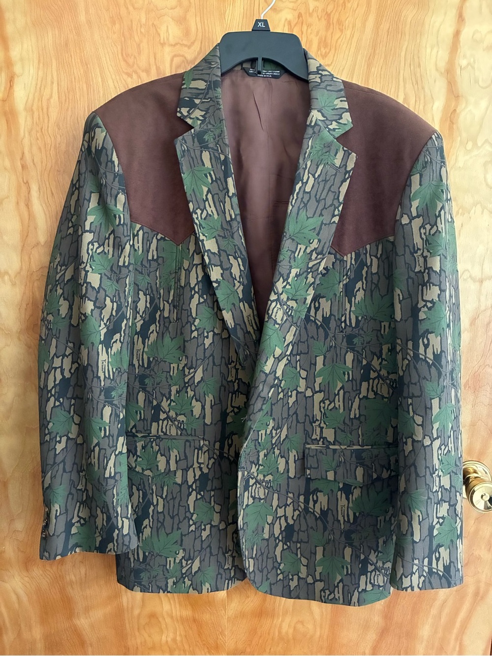Men's Vintage Silverado Trebark Camouflage Blazer with Brown Suede Yoke